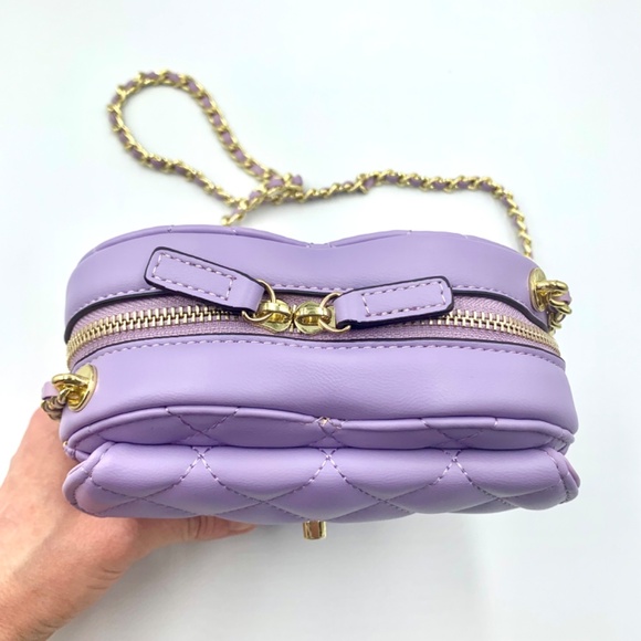Purple quilted heart shape crossbody/shoulder bag gold-tone chain zipper closure - Picture 5 of 13
